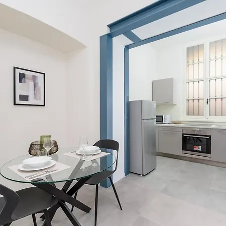 Comodo A Due Passi Da Piazza Statuto * Torino